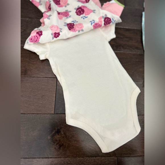 🌸 NWT Baby Girl Onesie set/ safari Dress / blue bunny Romper Lot of 3 - Picture 7 of 8